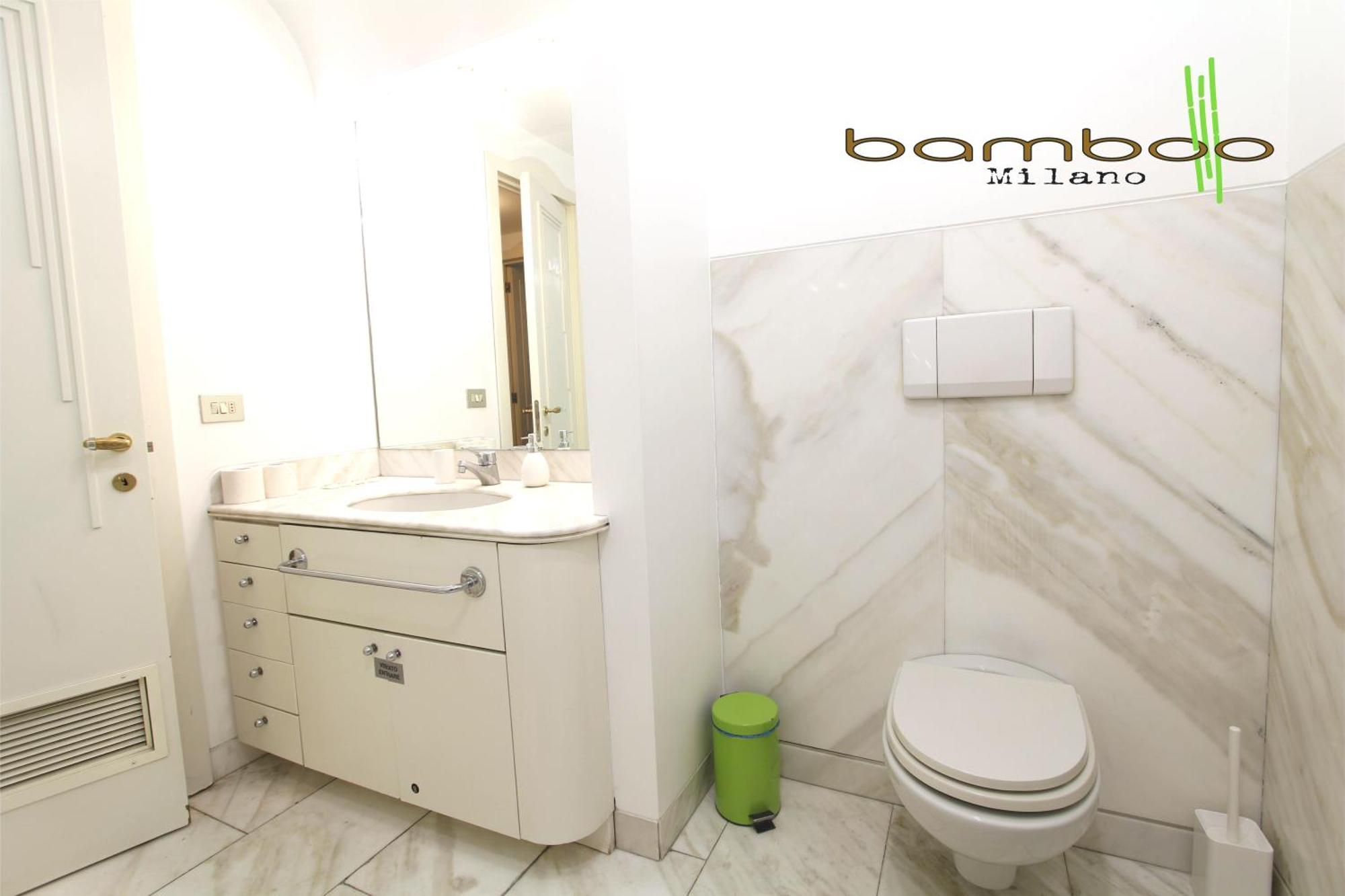 Bamboo Milano Unione Top Class Exteriör bild